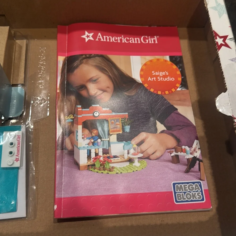 Mega Bloks American Girl Saige's Art Studio Story